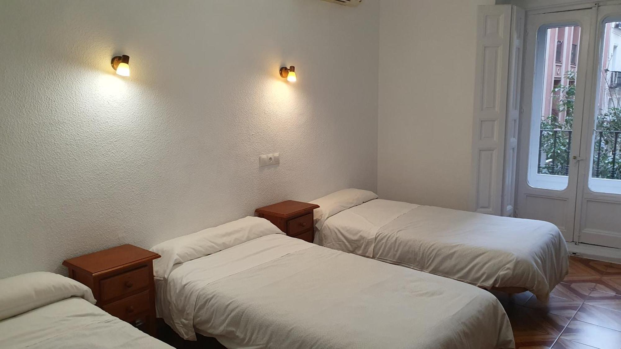 Hostal Ginebra -Madrid Centro Gran Via Sol- Eksteriør billede